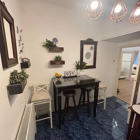 Apartmán Exclusive Antique Next To The Fashion Street Budapešť