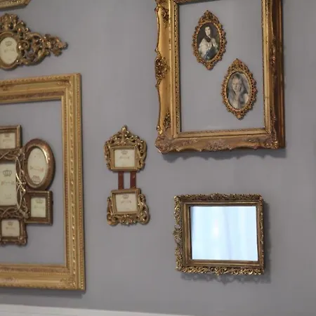 Exclusive Antique Next To The Fashion Street Будапешт